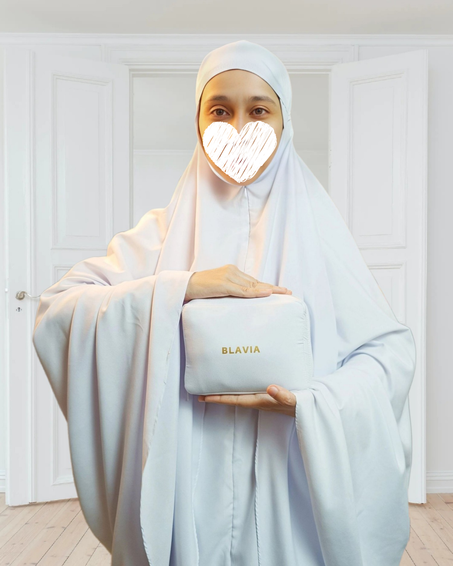 ZIPPER PRAYER GARMENT WITH MINI BAG